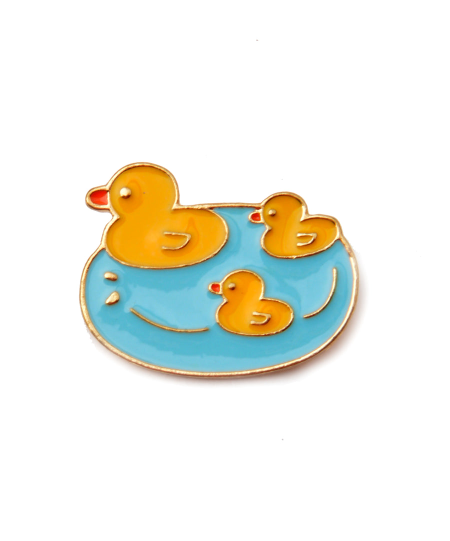Pin - Duck in the water