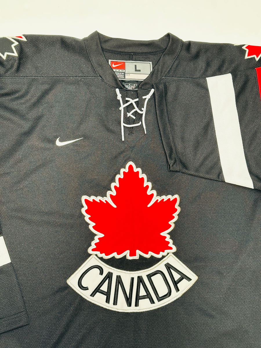 Vintage sports jersey - Canada