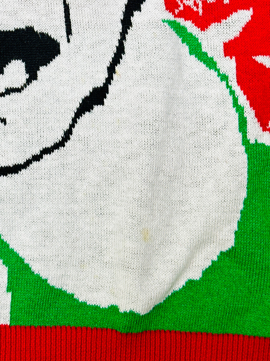 Ez a pulóver, egy használt darab a Szputnyik Shop gondosan válogatott vintage kollekciójából, amely már őrzi a karácsony varázslatos hangulatát. Ajándékozd meg a bolygót azzal, hogy idén egy preloved darabot vásárolsz!