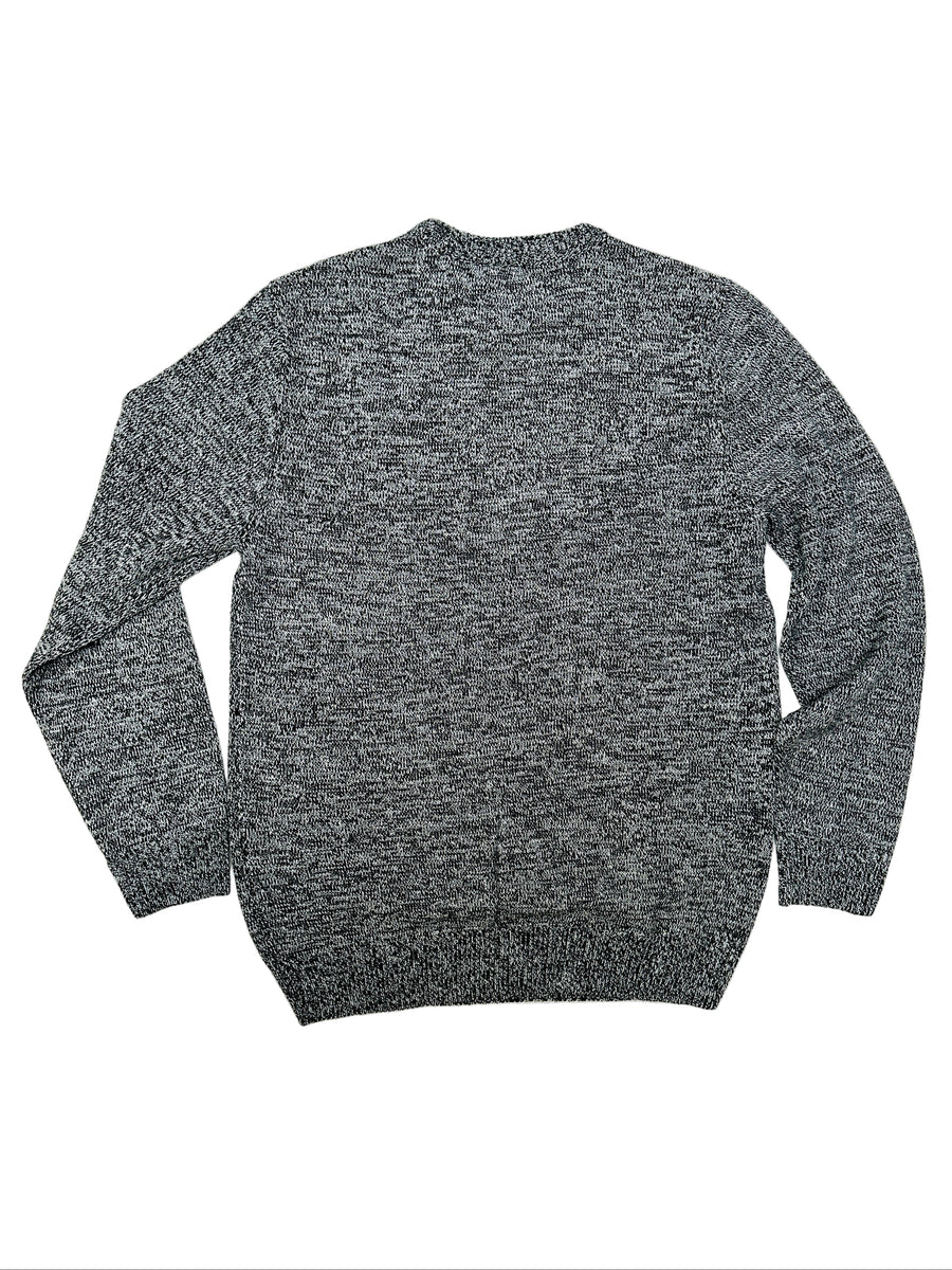 Ez a pulóver, egy használt darab a Szputnyik Shop gondosan válogatott vintage kollekciójából, amely már őrzi a karácsony varázslatos hangulatát. Ajándékozd meg a bolygót azzal, hogy idén egy preloved darabot vásárolsz!