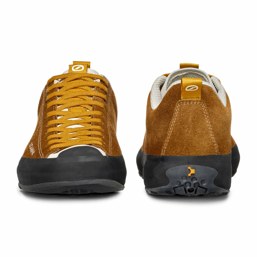Scarpa Mojito Wrap a hegymászó cipők világa ihlette városi terep cipő Cognac színben.