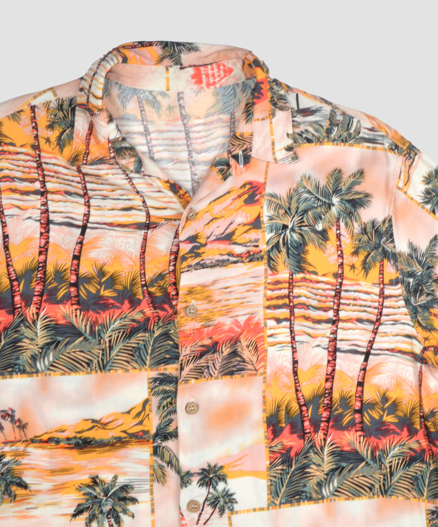 Vintage Shirt - Island with palm trees