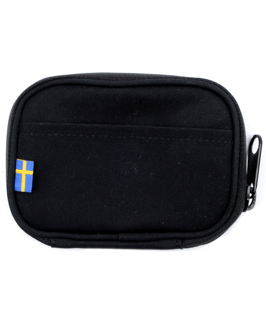 Minimalista Fjallraven tárca hitelkártya, névjegy kártya és összehajtott bankjegyek őrzésére. 
