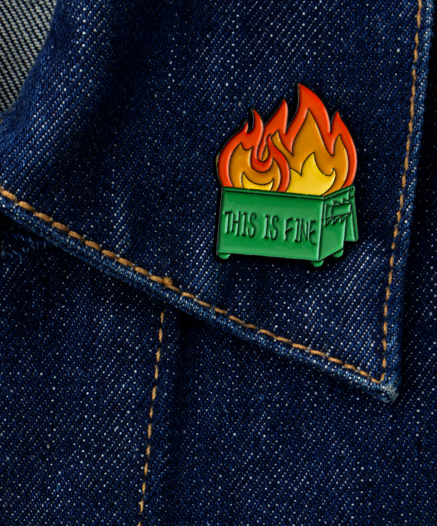 Kitűző - This is Fine Konténer