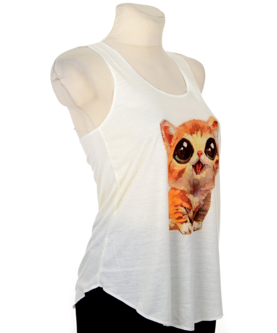 Bővülő szabású női pamut trikó, macska mintával.