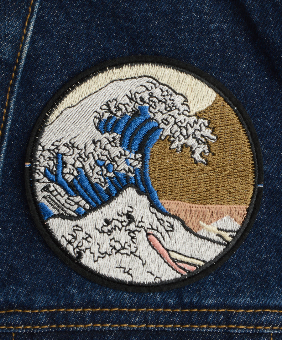 Hokusai, Nagy hullám mintás hímzett felvarró
