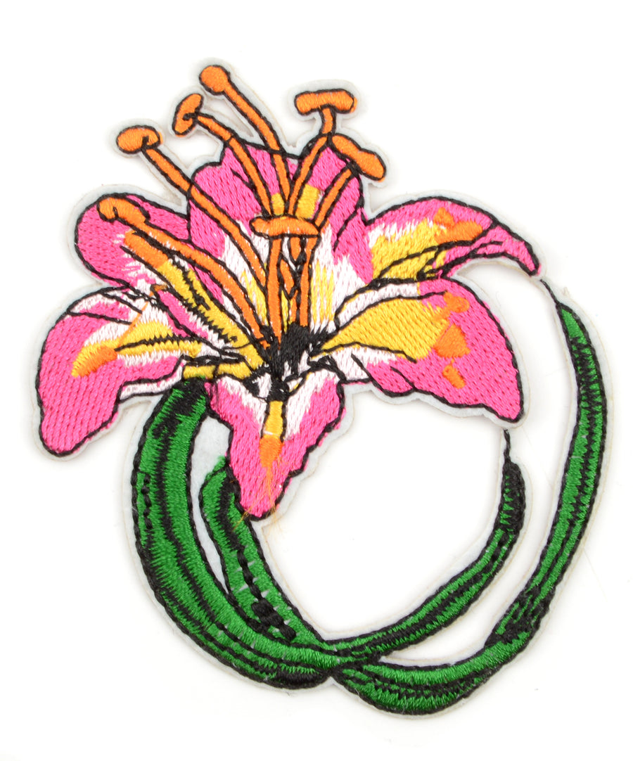Liliom virág alakú hímzett felvarró