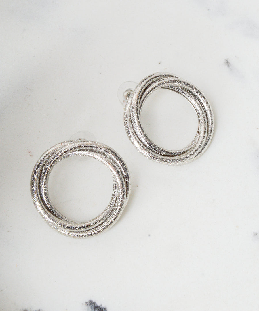 Earrings - Round | Twisted shining silver