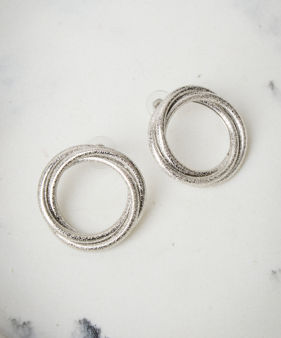 Earrings - Round | Twisted shining silver