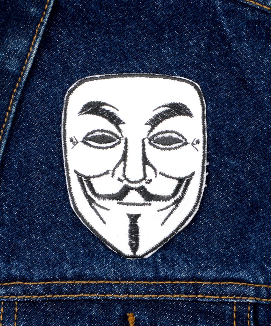 Guy Fawkes, Anonymous mintás hímzett felvarró