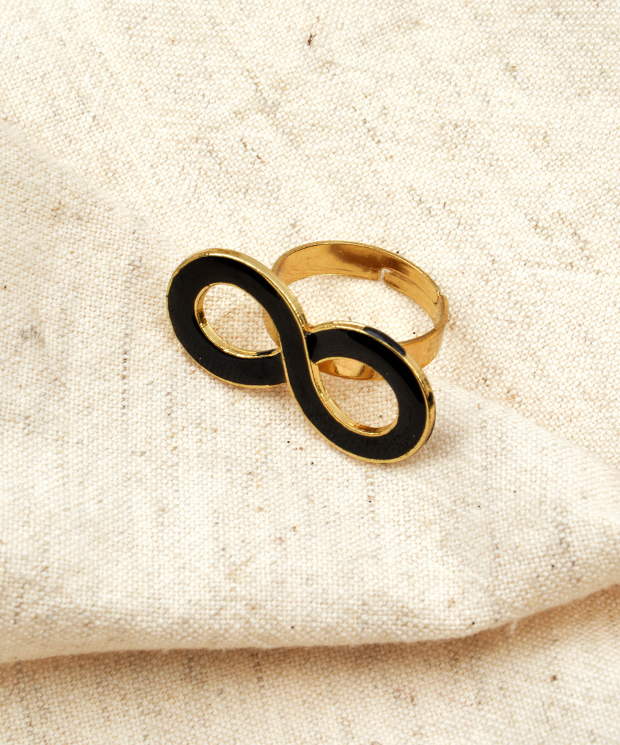 Ring - Big black infinity