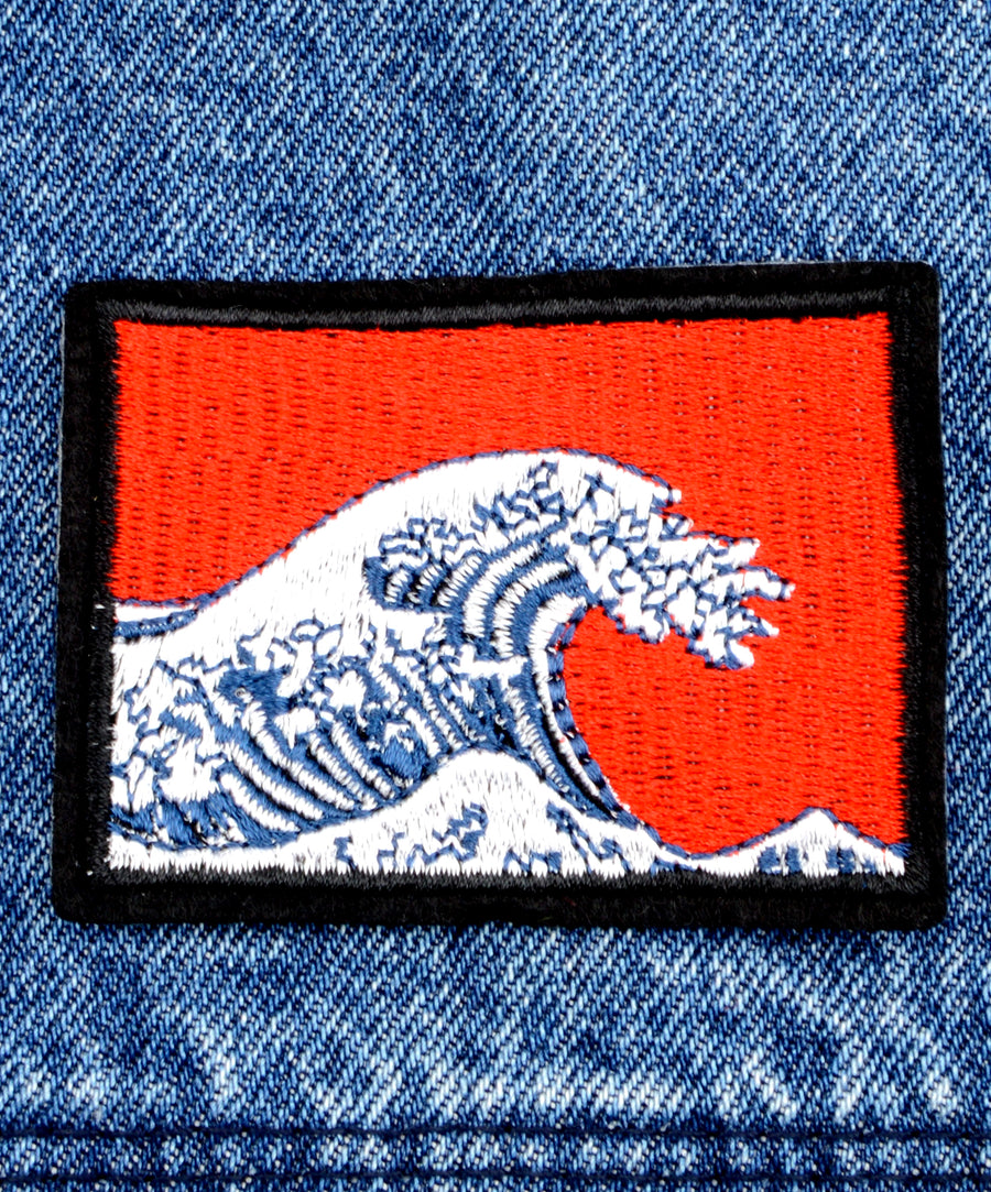 Hokusai hullám mintás hímzett felvarró