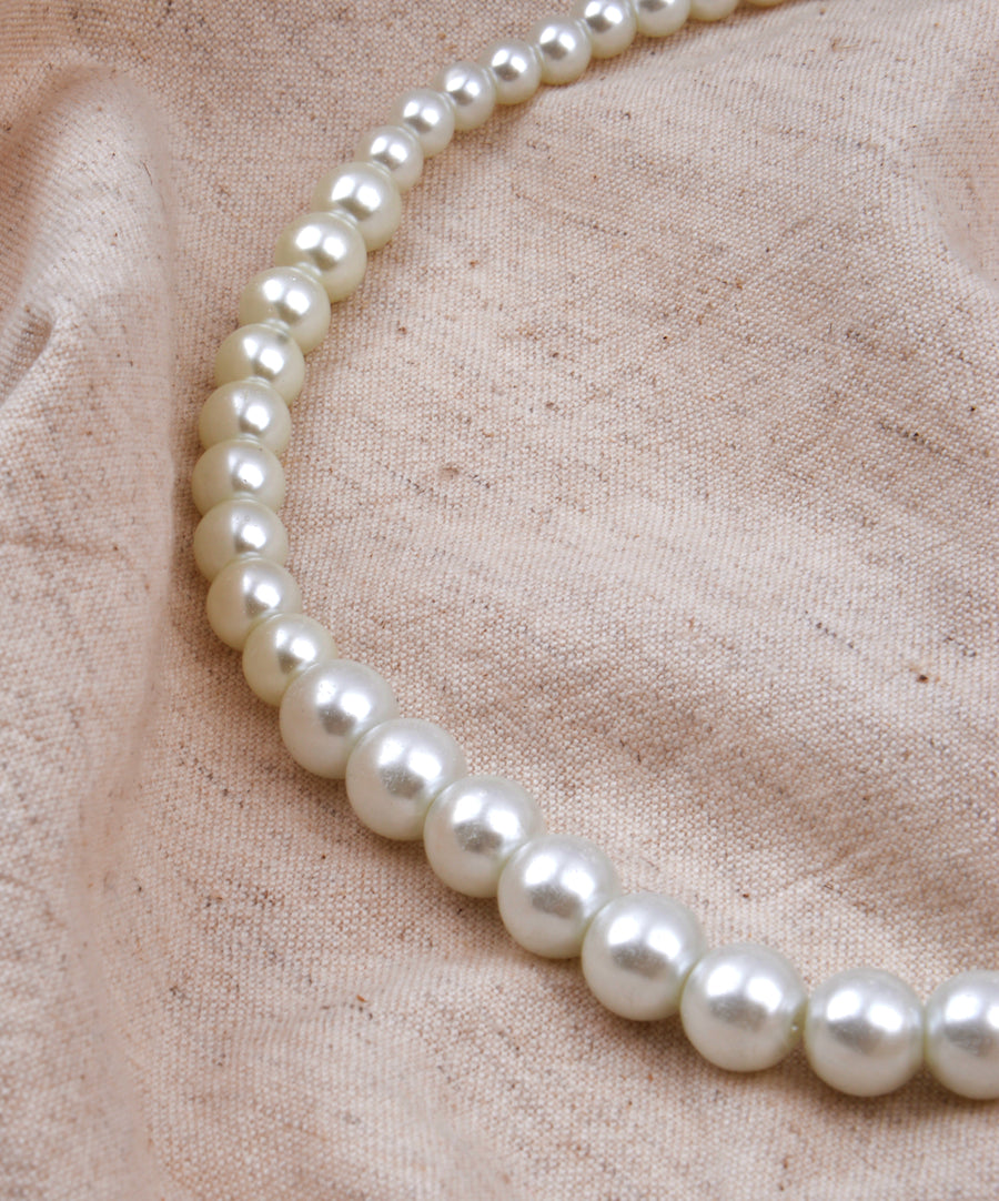 Pearl Necklace | White