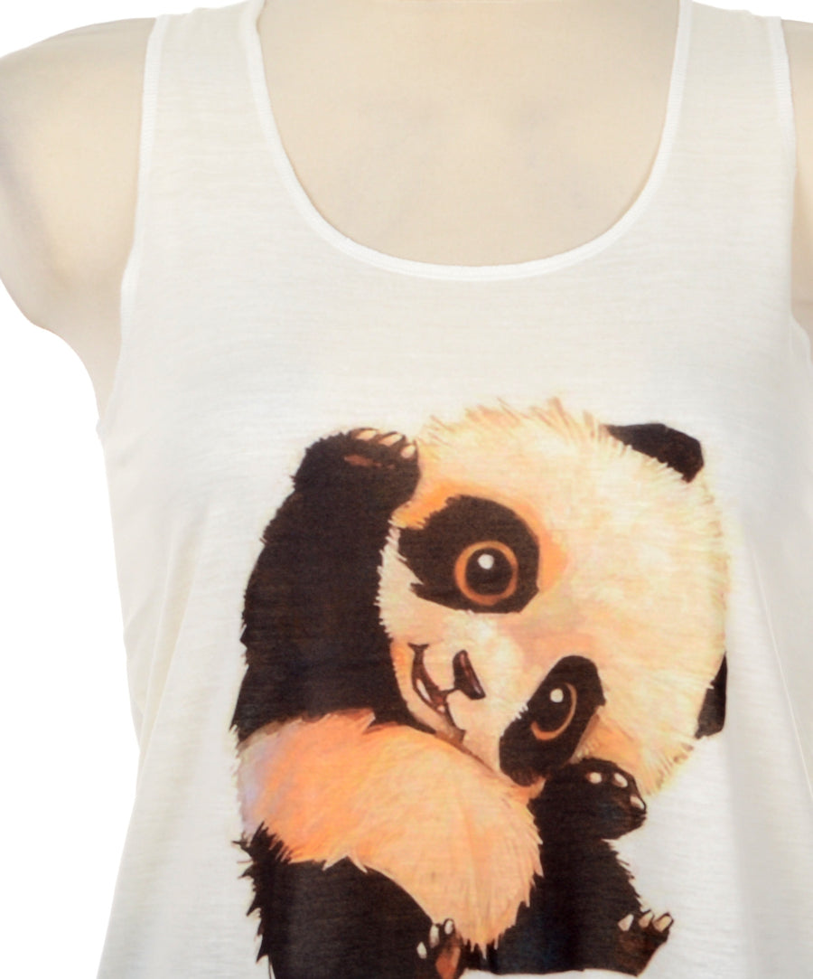 Bővülő szabású női pamut trikó, panda mintával.