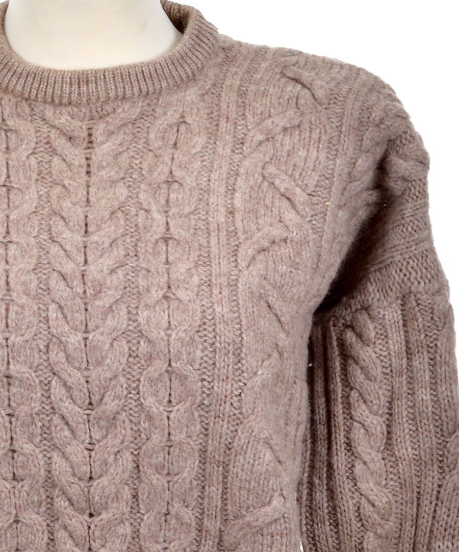 Barna gyapjú fonalból kötött vintage pulóver klasszikus csavart mintával.